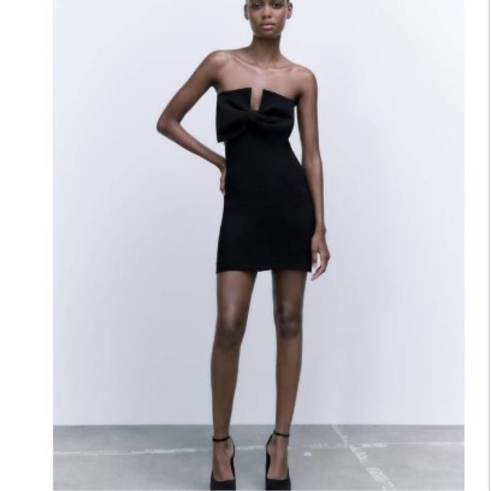 NEW with tags Zara Black Bow Detail Mini Dress with Cutouts Size 32/ XL